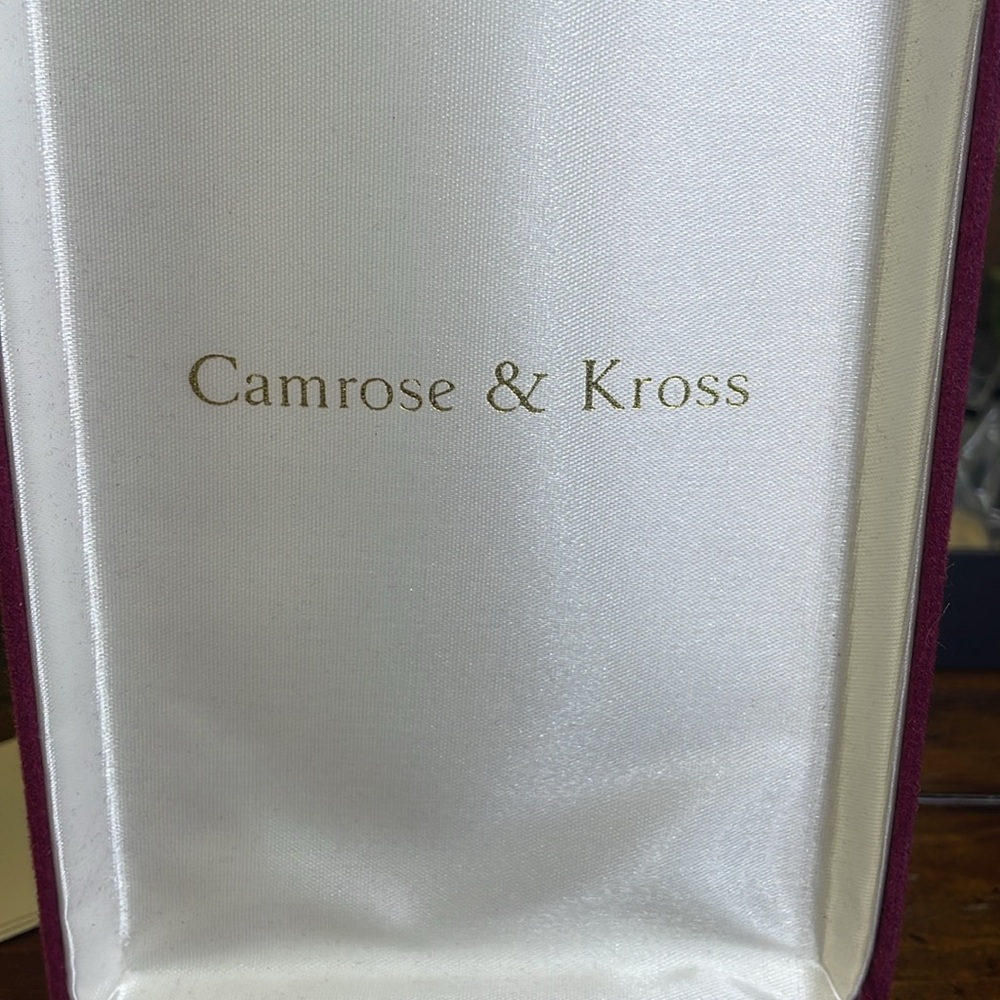 Vintage Camrose & Kross - Picture 2 of 9